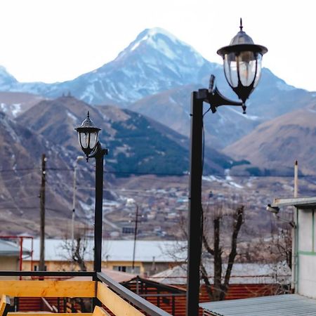 Wooden Hotel Kazbegi Eksteriør billede