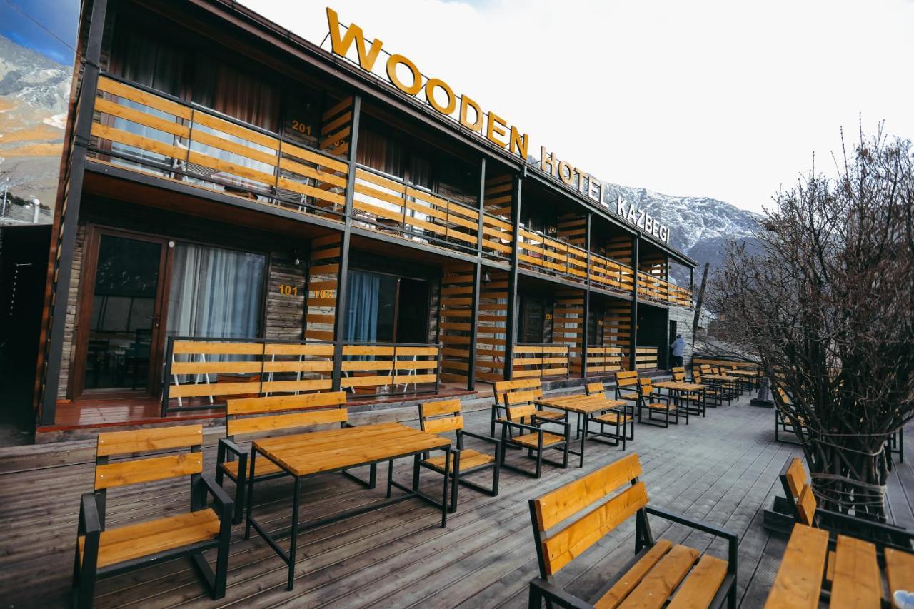 Wooden Hotel Kazbegi Eksteriør billede