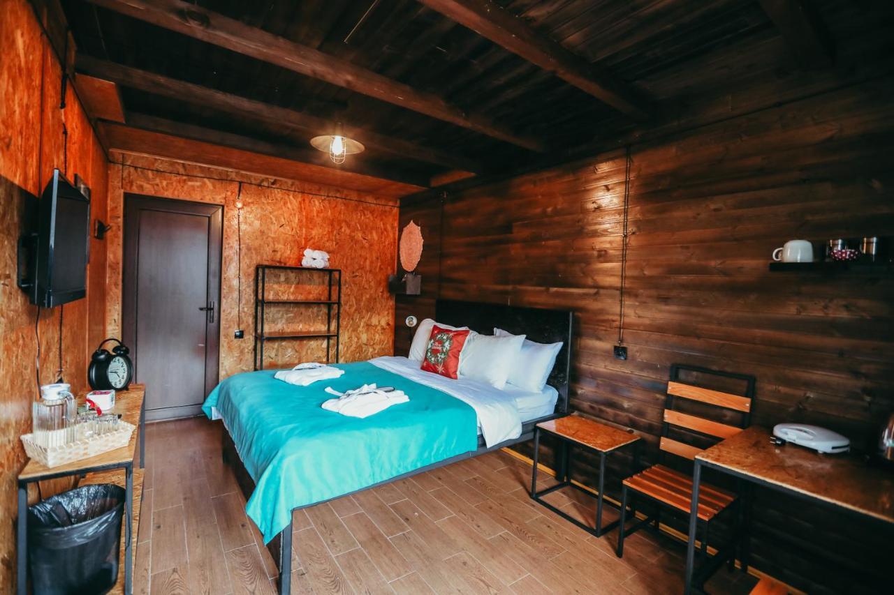 Wooden Hotel Kazbegi Eksteriør billede
